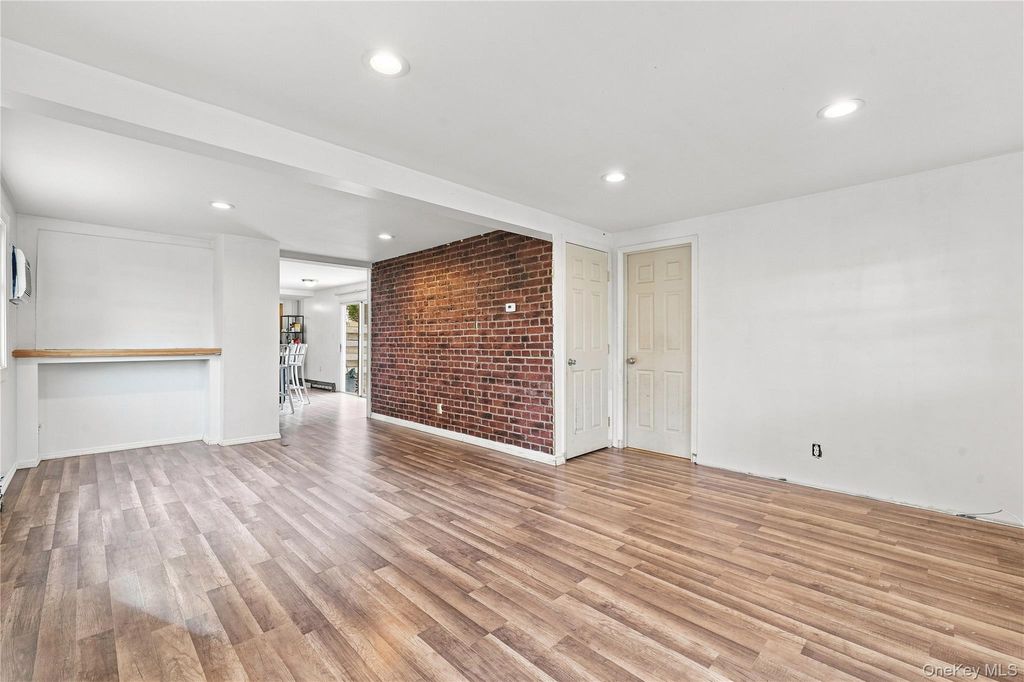 420 Taylor Avenue, Patchogue, NY 11772 — photo 4