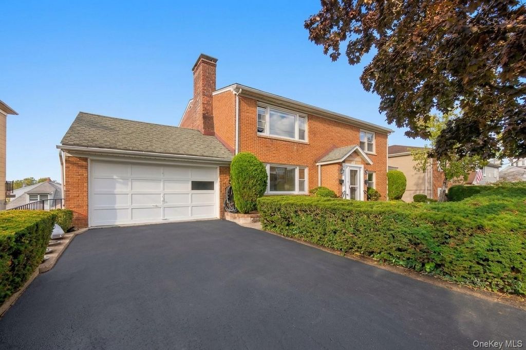 25 Dalton Road, Yonkers, NY 10701 — exterior