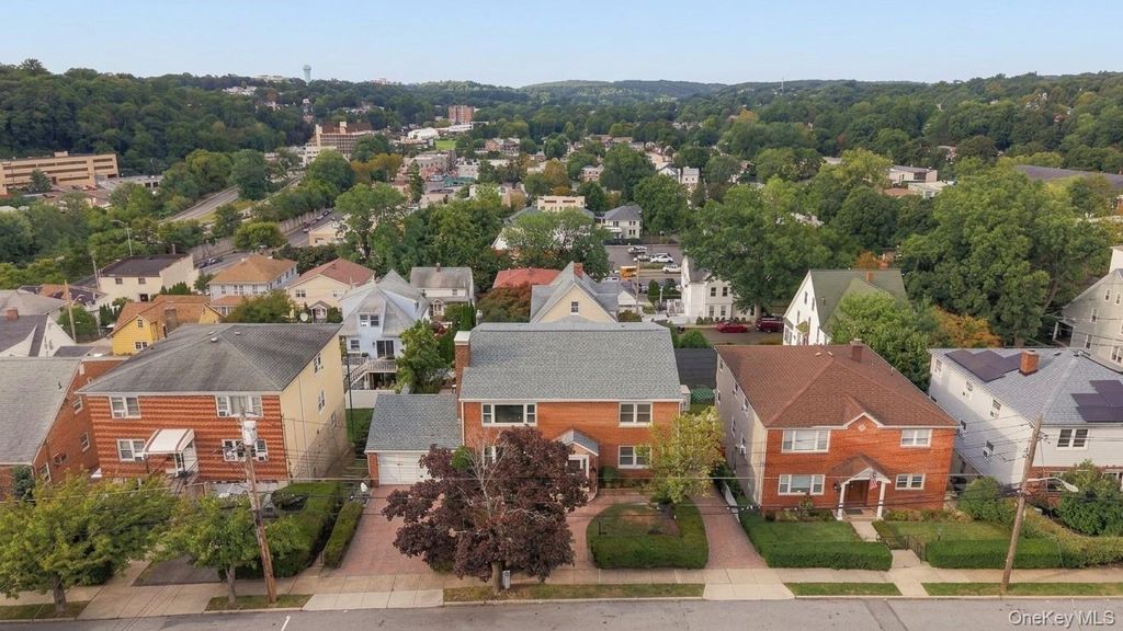 25 Dalton Road, Yonkers, NY 10701 — photo 4