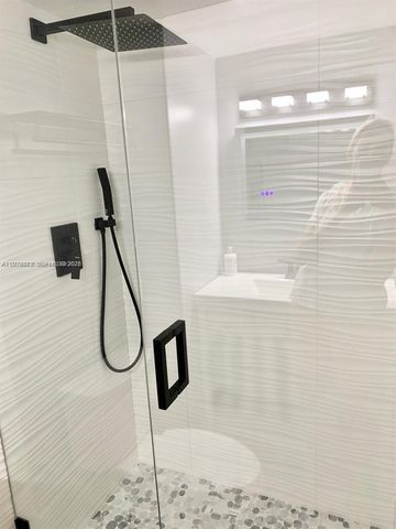 200 SE 15th Rd 3J, Miami, FL 33129