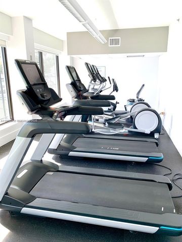 200 SE 15th Rd 3J, Miami, FL 33129