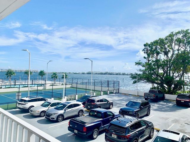 200 SE 15th Rd 3J, Miami, FL 33129