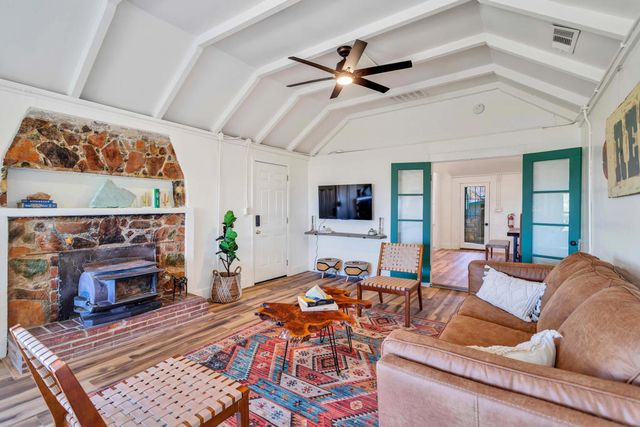 59800 Onaga Trail, Joshua Tree, CA 92252