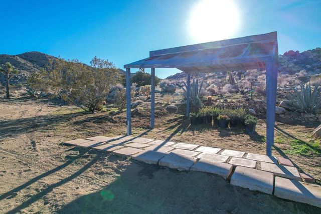 59800 Onaga Trail, Joshua Tree, CA 92252
