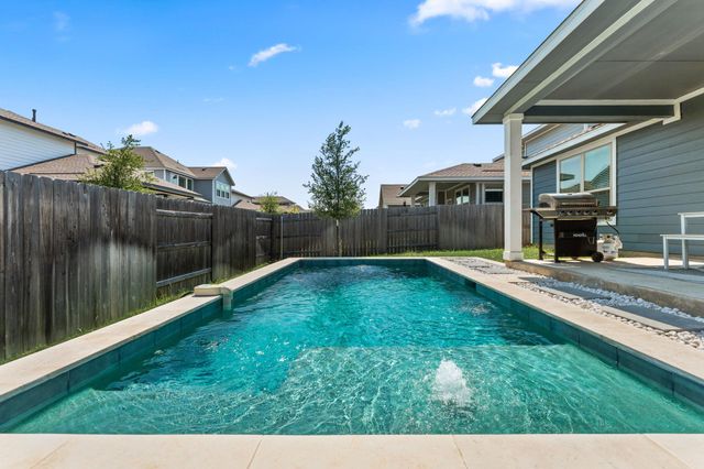 8512 McKamy DR, Austin, TX 78744