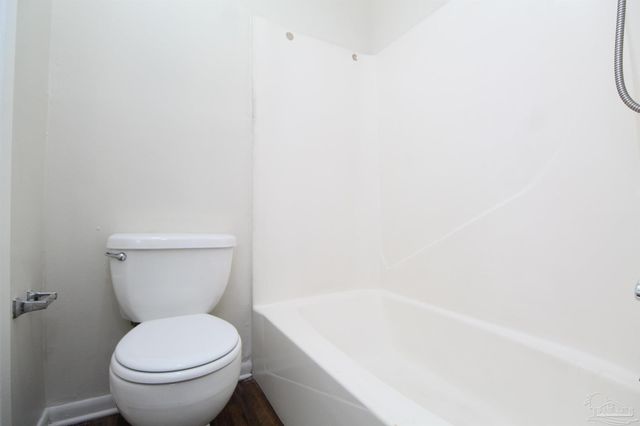 5207 Charbar Dr B, Pensacola, FL 32526