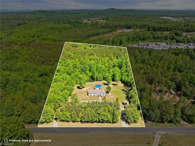 215 Lester Price Road, Stoneville, NC 27048