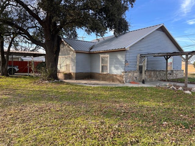 1401 & 1405 E Central Ave, Comanche, TX 76442