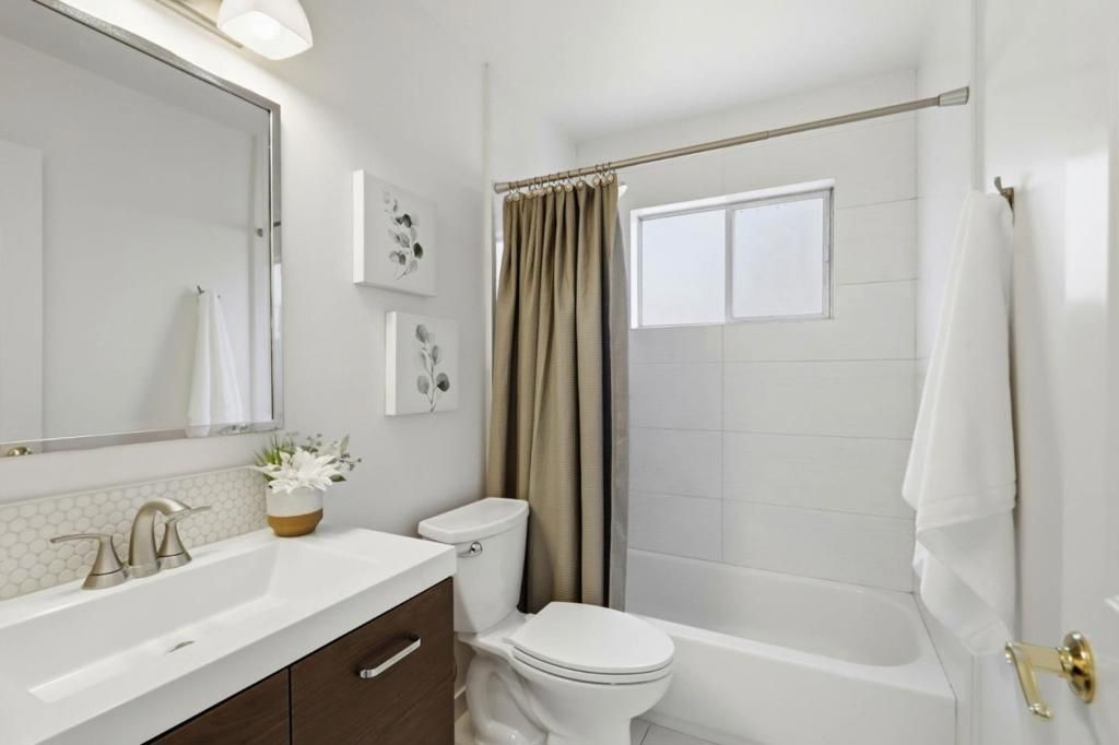 Image 31 of property listing at 5948 Royal Ann Drive, San Jose, CA 95129