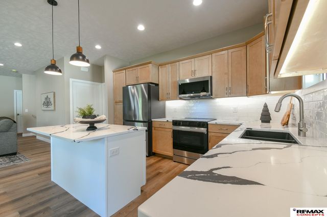 4519 S 57th Street, Lincoln, NE 68516