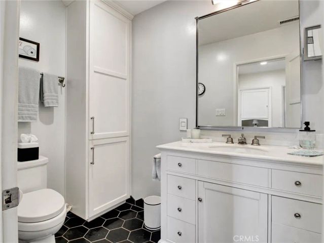 367 Eaton Drive, Pasadena, CA 91107
