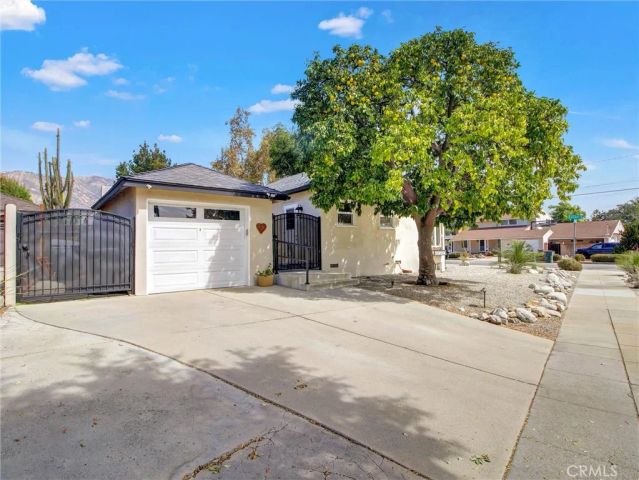 367 Eaton Drive, Pasadena, CA 91107
