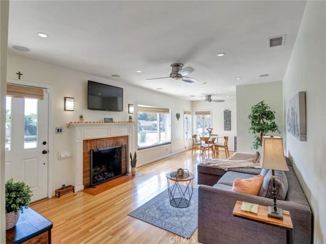 367 Eaton Drive, Pasadena, CA 91107