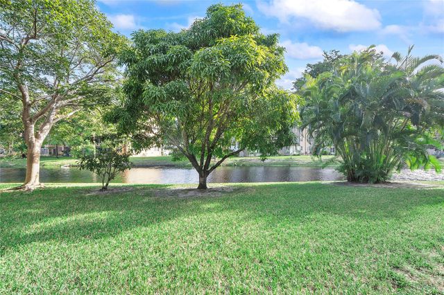 2900 NW 47th Ter 109A, Lauderdale Lakes, FL 33313