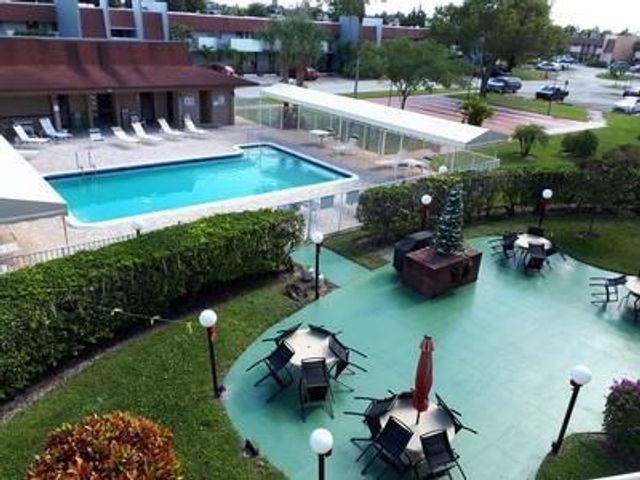 2900 NW 47th Ter 109A, Lauderdale Lakes, FL 33313