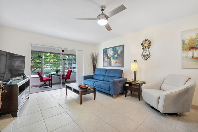 2900 NW 47th Ter 109A, Lauderdale Lakes, FL 33313