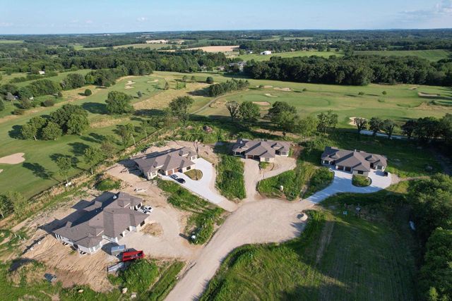 N888 Eagle Ridge Drive, Fort Atkinson, WI 53538