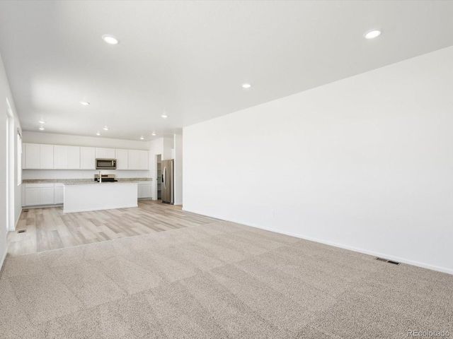 4681 Sunsplash Way, Johnstown, CO 80534