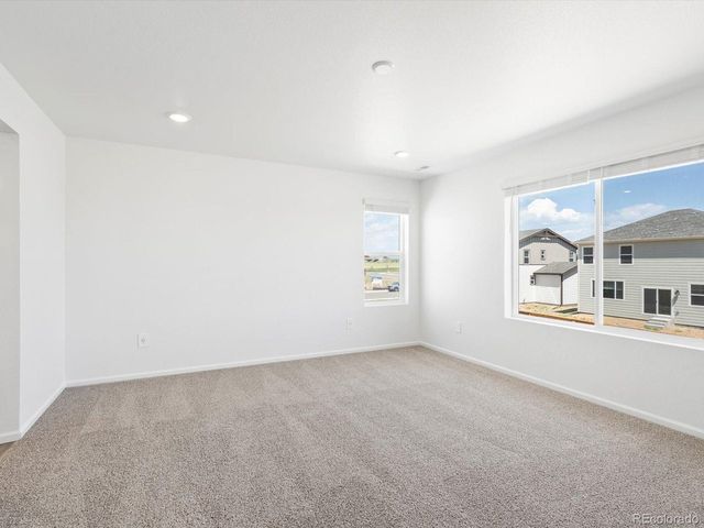 4681 Sunsplash Way, Johnstown, CO 80534