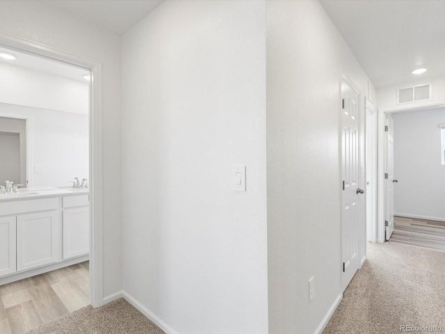 4681 Sunsplash Way, Johnstown, CO 80534