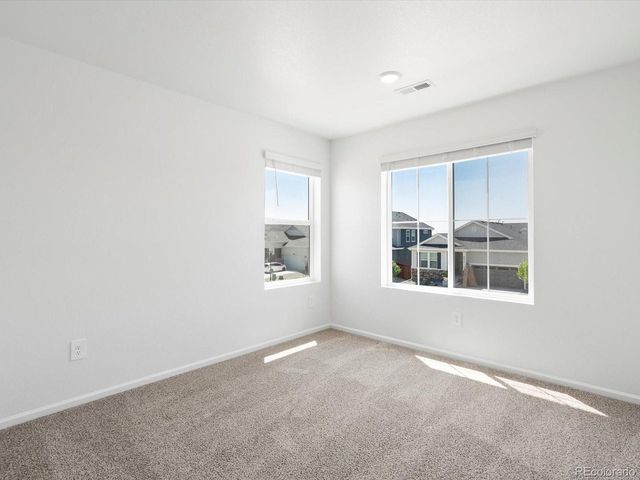 4681 Sunsplash Way, Johnstown, CO 80534