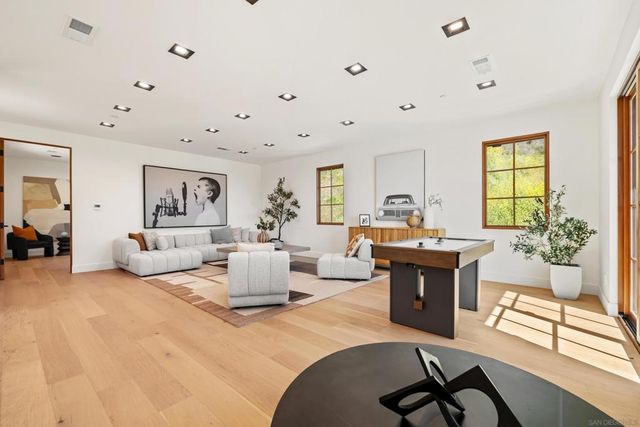 5758 60 Las Palomas, Rancho Santa Fe, CA 92067