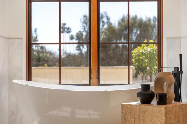 5758 60 Las Palomas, Rancho Santa Fe, CA 92067