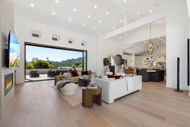 5758 60 Las Palomas, Rancho Santa Fe, CA 92067