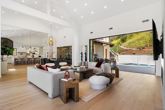 5758 60 Las Palomas, Rancho Santa Fe, CA 92067