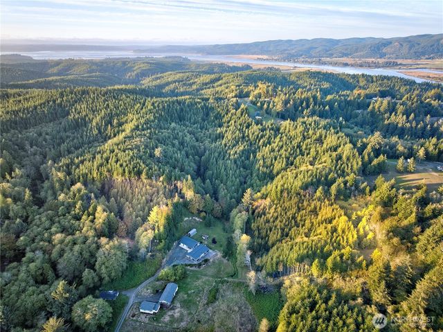 1220 Morrison Road, South Bend, WA 98596