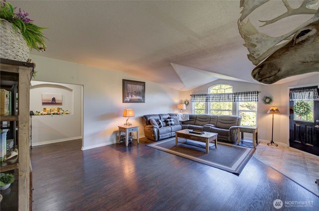 1220 Morrison Road, South Bend, WA 98596