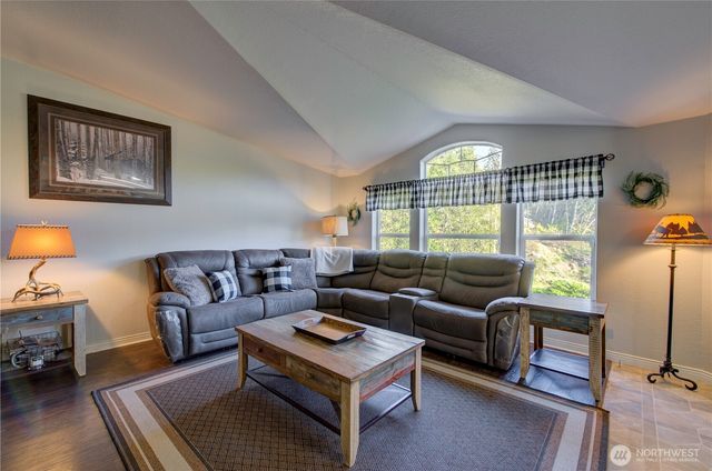 1220 Morrison Road, South Bend, WA 98596