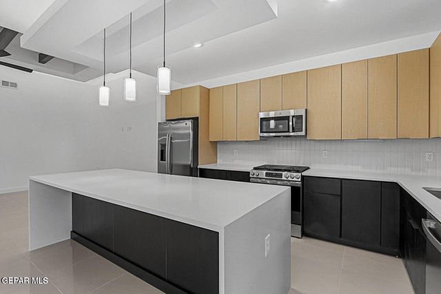 937 ADA Lane, El Paso, TX 79932
