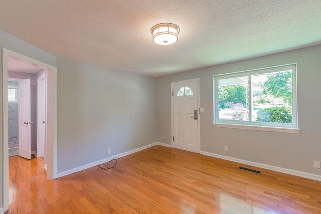 6113 Fisk Avenue, Chattanooga, TN 37421