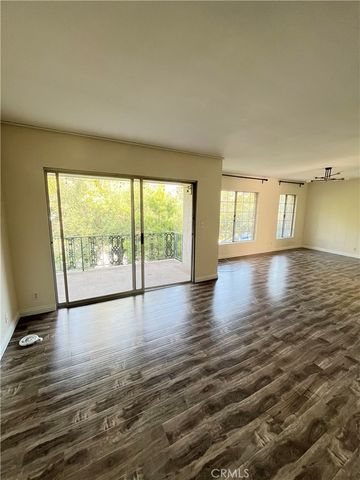 837 S Windsor Boulevard 7, Los Angeles, CA 90005