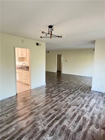 837 S Windsor Boulevard 7, Los Angeles, CA 90005