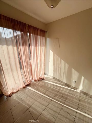 837 S Windsor Boulevard 7, Los Angeles, CA 90005