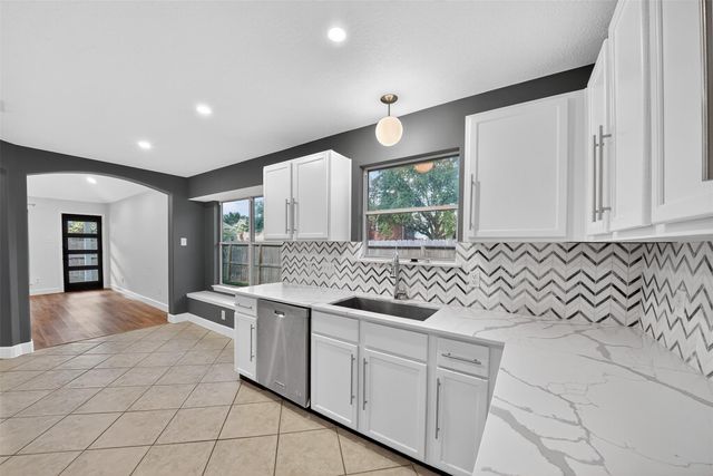 17002 Analisa Circle, Houston, TX 77084