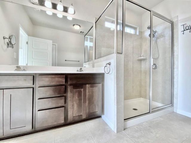 148 Shearwater LN, Leander, TX 78641