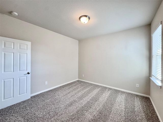 148 Shearwater LN, Leander, TX 78641
