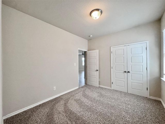 148 Shearwater LN, Leander, TX 78641