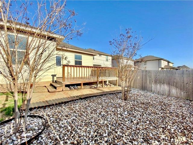 148 Shearwater LN, Leander, TX 78641