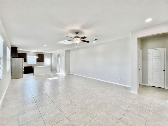 148 Shearwater LN, Leander, TX 78641