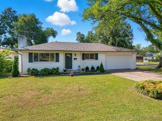 6704 E 28th Street, Tulsa, OK 74129