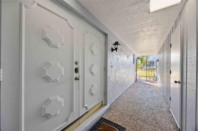 3713 SOMERVILLE DRIVE 1512, Sarasota, FL 34232