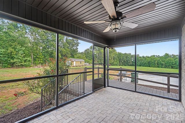 658 Hicks Hill Road, Lawndale, NC 28090