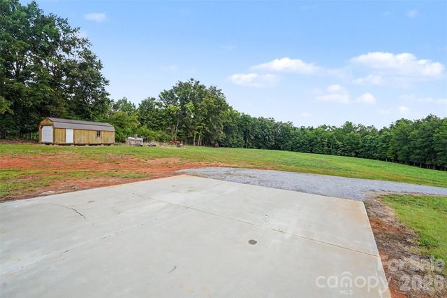 658 Hicks Hill Road, Lawndale, NC 28090
