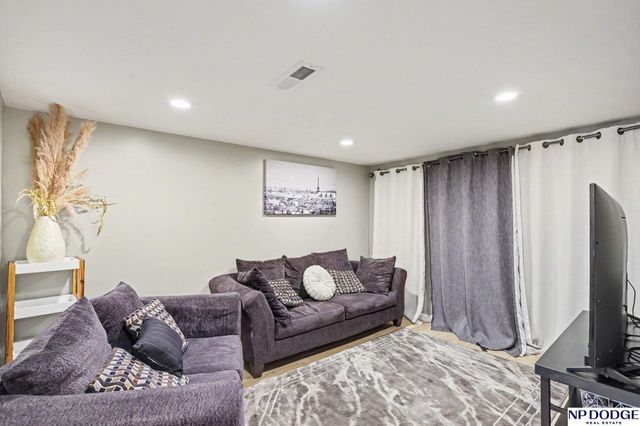 3425 N 68 Street, Lincoln, NE 68507