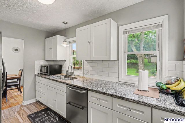 3425 N 68 Street, Lincoln, NE 68507