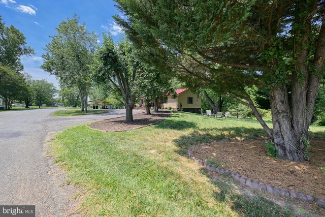 110 PATRICK HENRY DR, Louisa, VA 23093